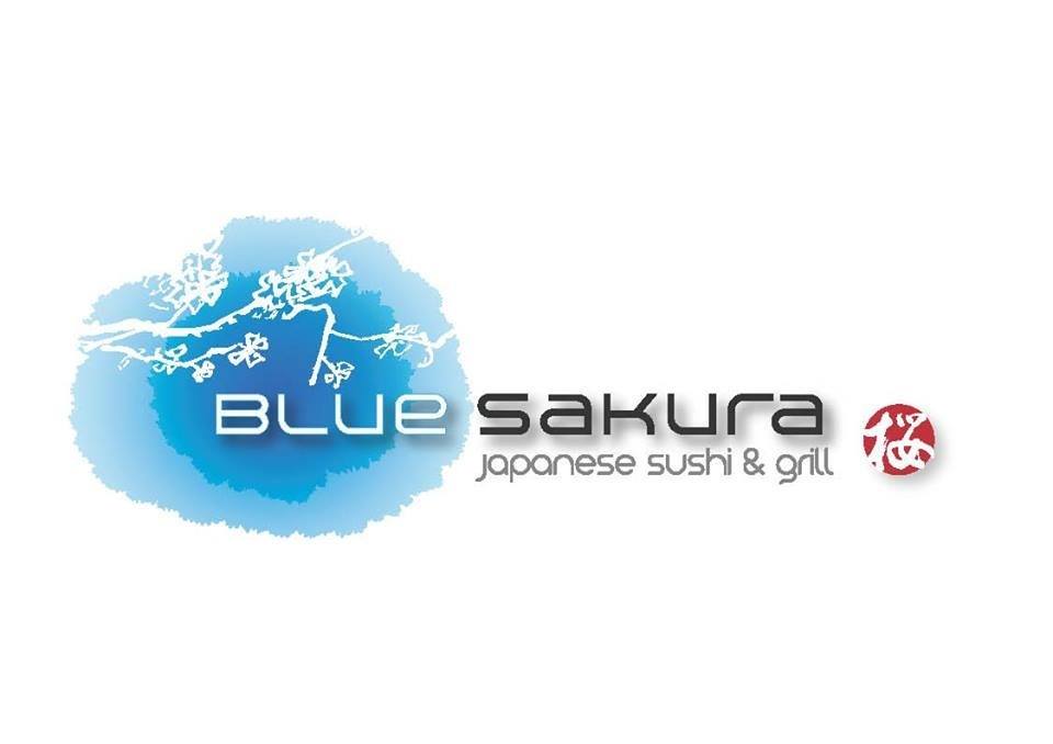 Fan Yi blue sakura
